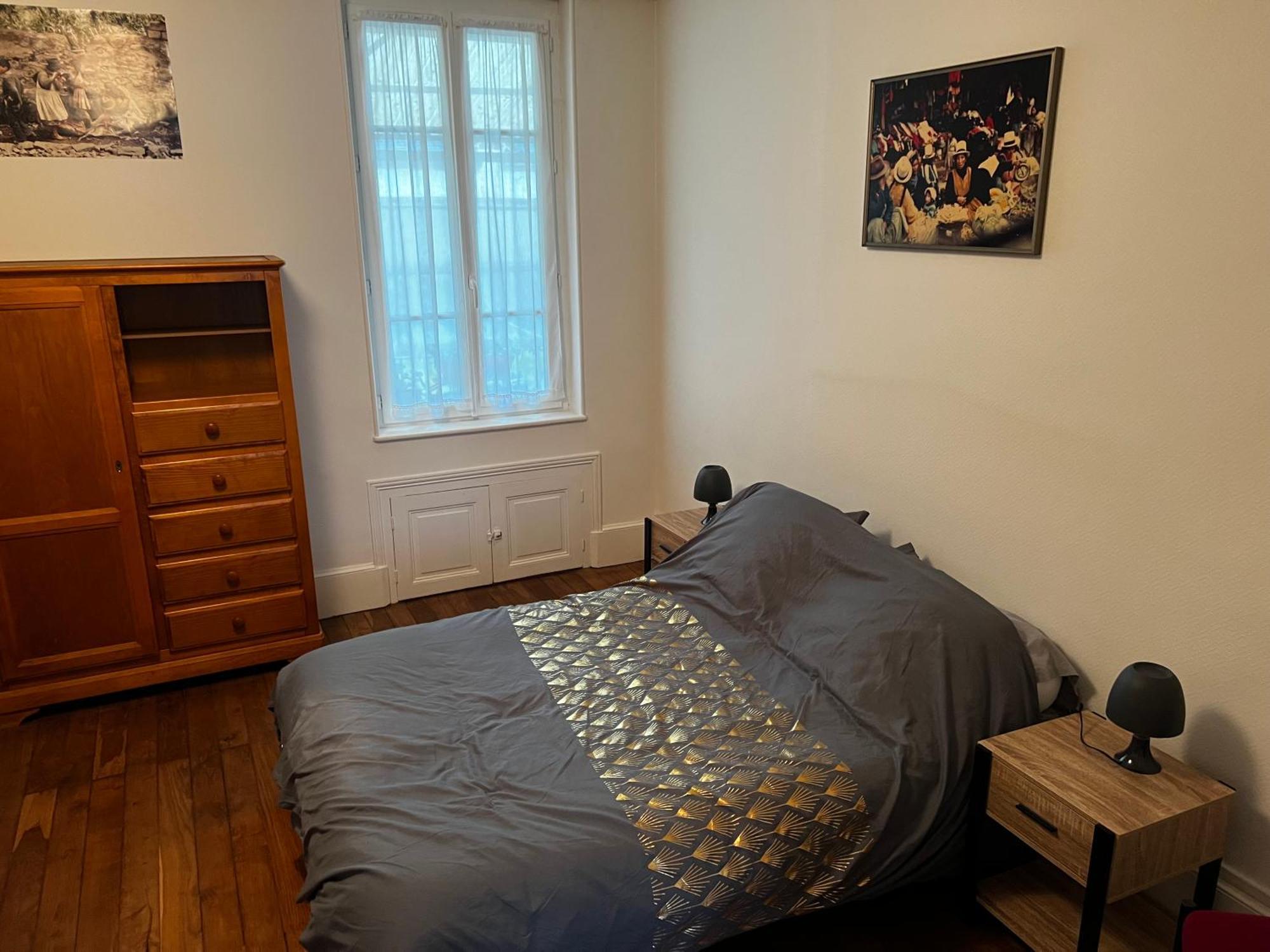 Appartement Magnifique F4 Pour 9 Personnes A Moulins Moulins (Allier)