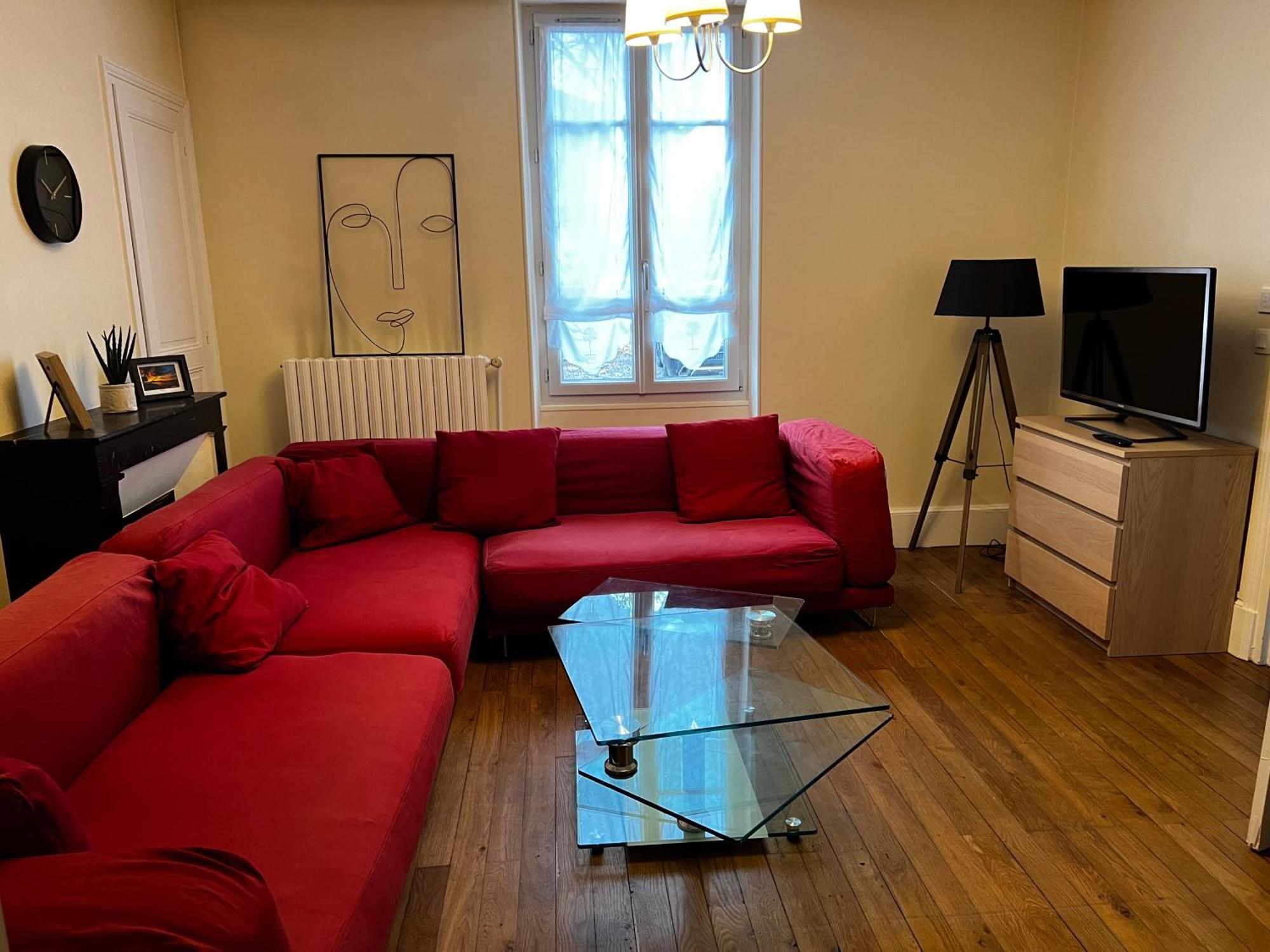 Apartment Magnifique F4 Pour 9 Personnes A Moulins *