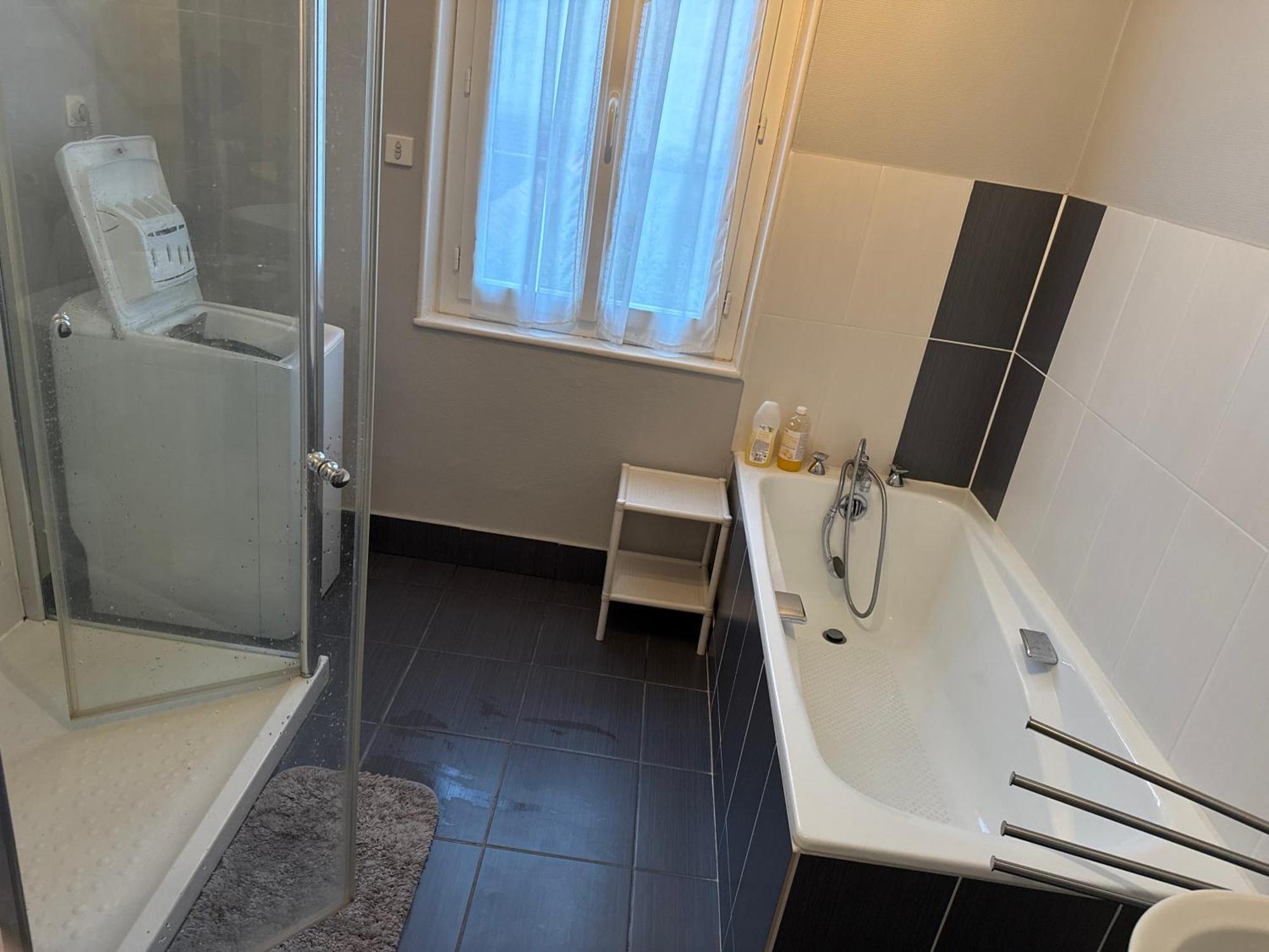 Magnifique F4 Pour 9 Personnes A Moulins * Moulins (Allier)